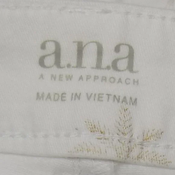 a.n.a (A New Approach) Twill Shorts Palm Tree Print Size 14 - Picture 6 of 7